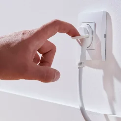 Rallonge intérieur H03VVH2-F Diall 2 x 0.75mm² 3m prise blanc