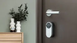 Serrure connectée avec clavier Ezviz