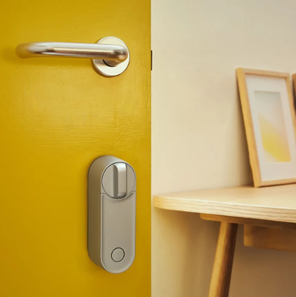 Serrure connectée Linus L2 Yale argent