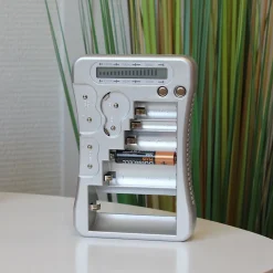 Testeur de Piles FISHTEC Universel