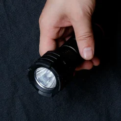Torche indestructible Stanley 350 lumens