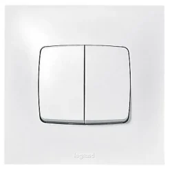 Va&vient + poussoir Legrand Neptune 10A