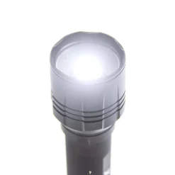 Xanlite - Lampe Torche LED Métallique, x3 Modes d'Eclairage, 1500 Lumens, Piles Incluses - TO1500L